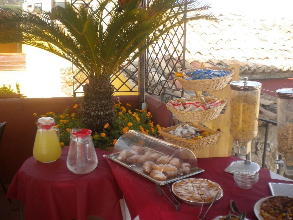 Residenza Il Duomo Bed & Breakfast Tropea Exterior photo